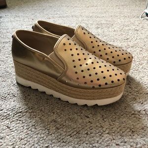 Steve Madden Koreen Gold Flatforms